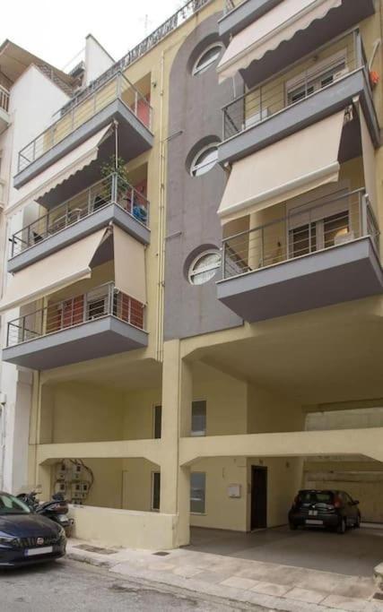 Modern Apartment In The Heart Of The City Athènes Extérieur photo